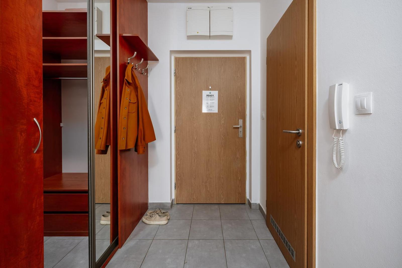 Prague Days - Bright Apartment - Balcony - Private Parking Bagian luar foto